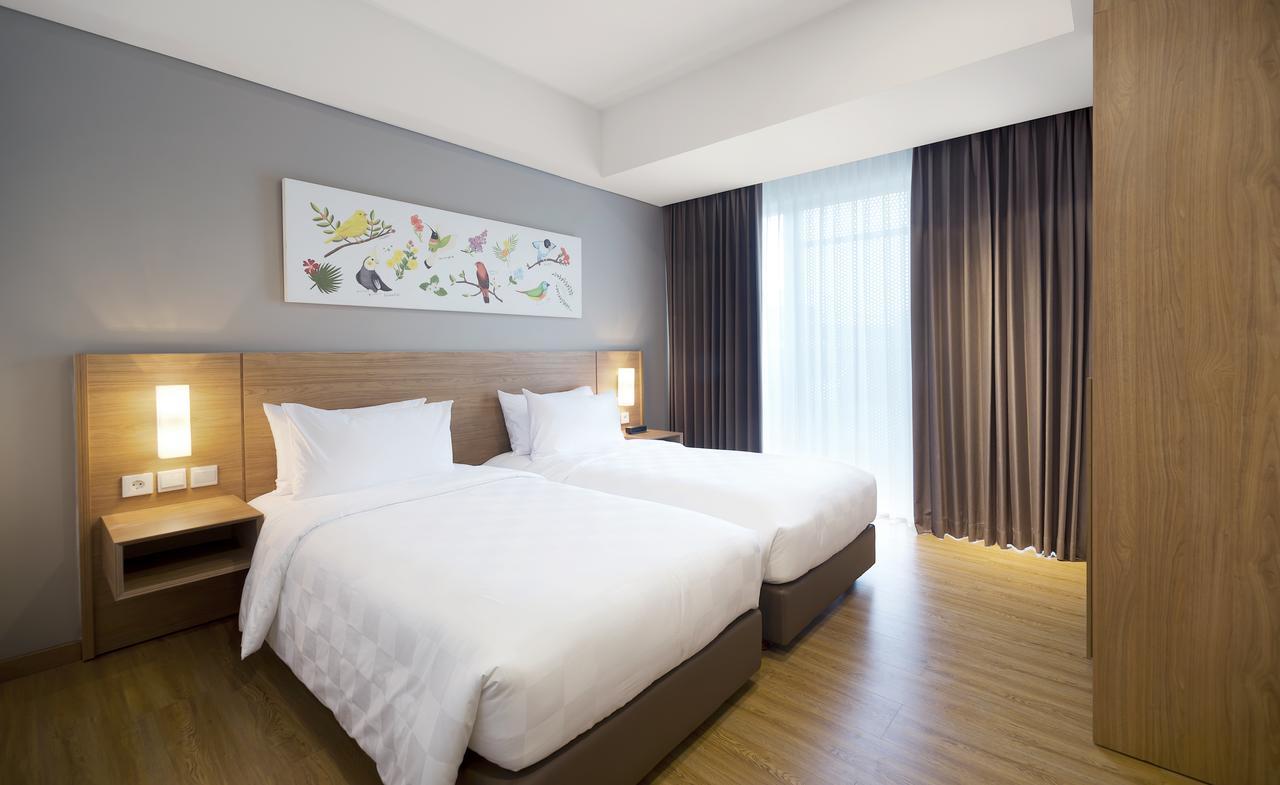 Aviary Bintaro Hotel Серпонг Екстериор снимка